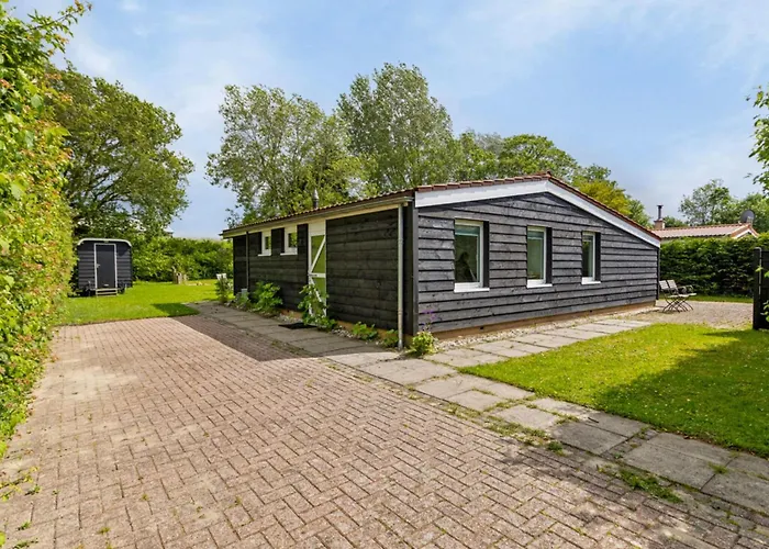 Holiday Home With Gypsy Wagon