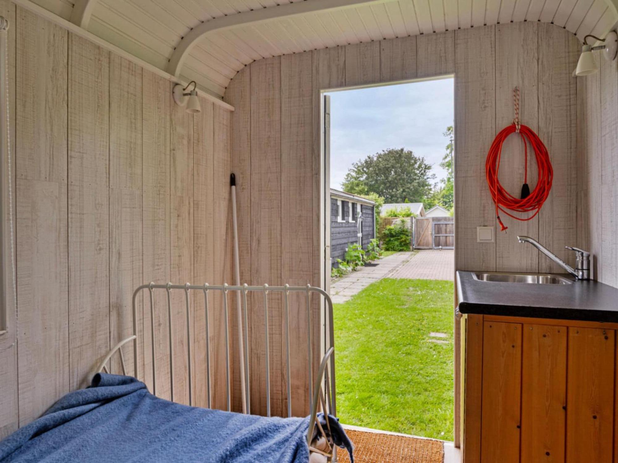 Vakantiehuis With Gypsy Wagon Kamperland